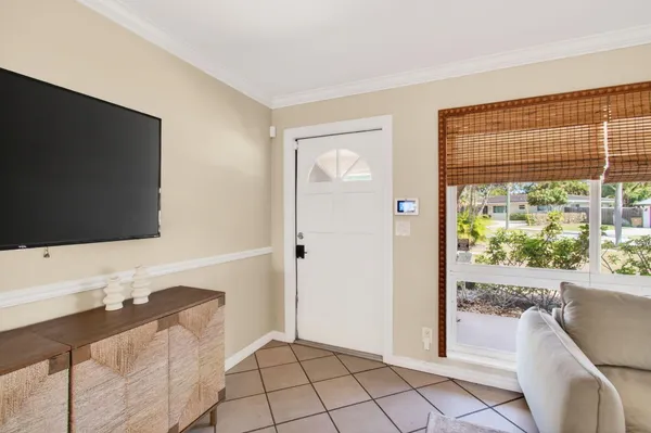 $780,000 | 301 Southeast 8th Avenue, Deerfield Beach, FL 33441