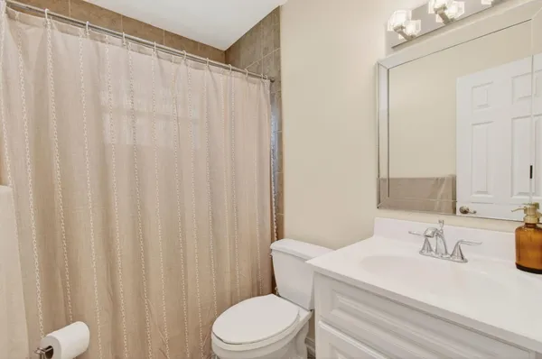 $780,000 | 301 Southeast 8th Avenue, Deerfield Beach, FL 33441