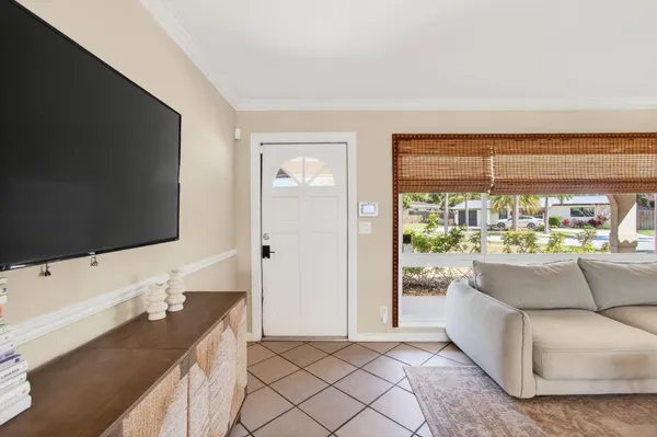 $780,000 | 301 Southeast 8th Avenue, Deerfield Beach, FL 33441