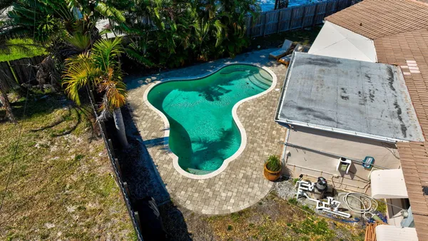 $780,000 | 301 Southeast 8th Avenue, Deerfield Beach, FL 33441