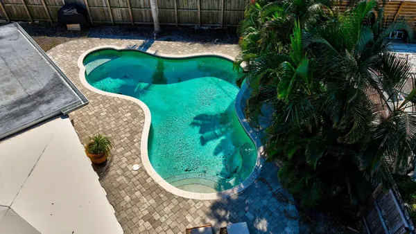 $780,000 | 301 Southeast 8th Avenue, Deerfield Beach, FL 33441