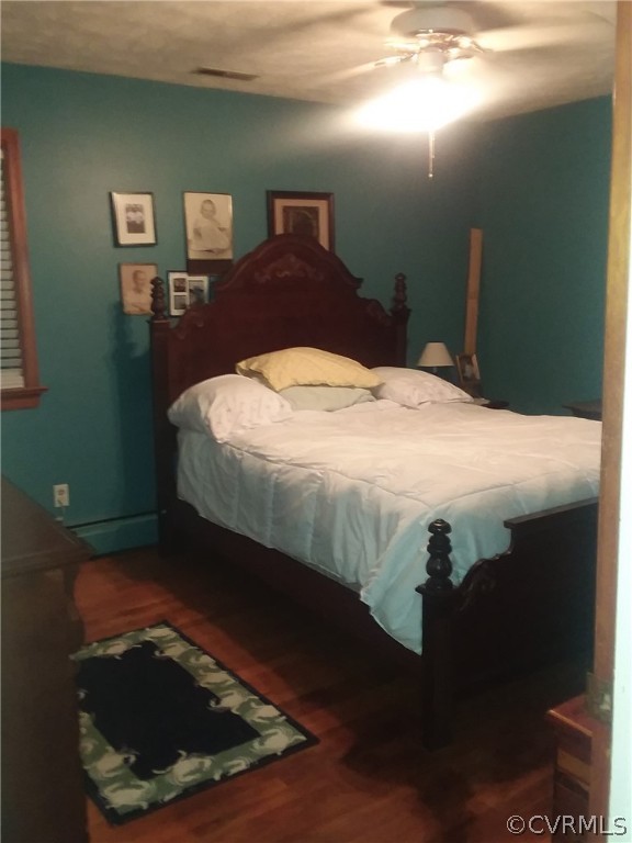 315 Treva Road Sandston, VA 23150 - Photo 4 of 19 master bedroom with full bath