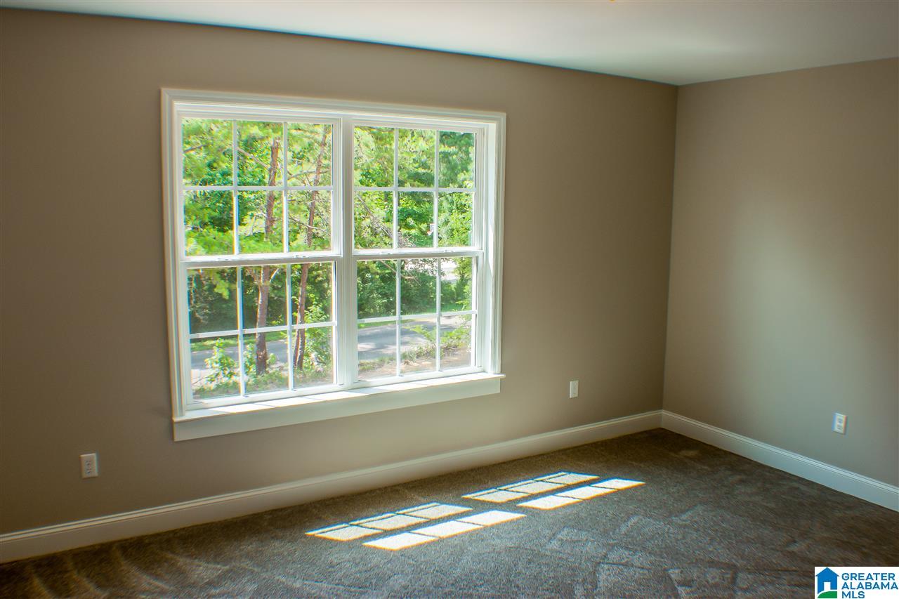 2592 Elvester Road Warrior, AL 35180 - Photo 6 of 26
