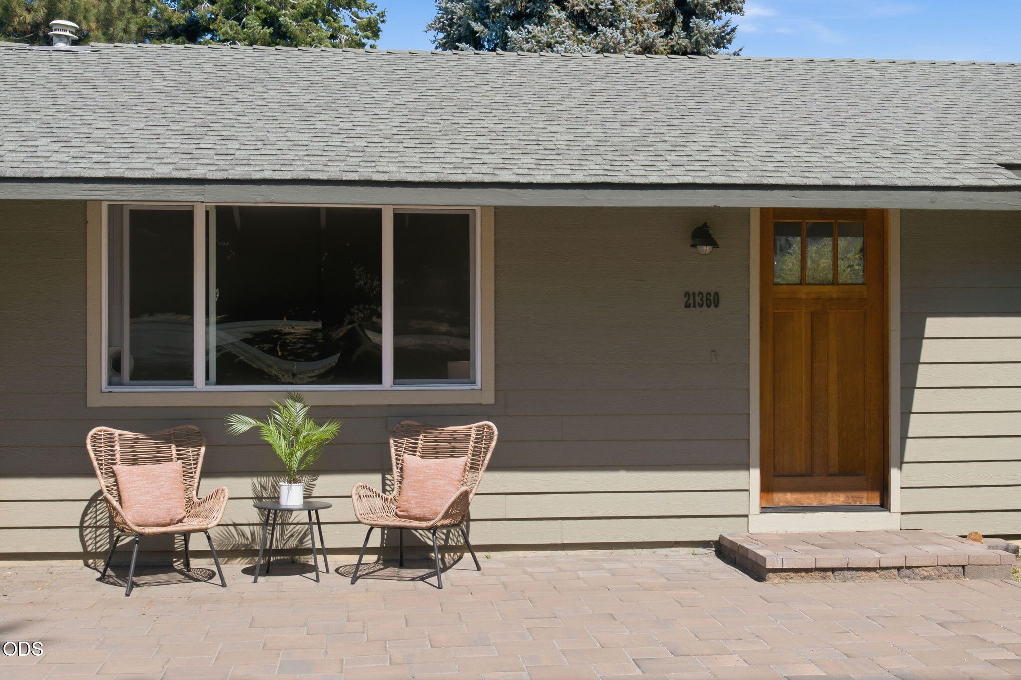 21360 Keyte Road Bend, OR 97701 - Photo 3 of 26 Gallery Image 3