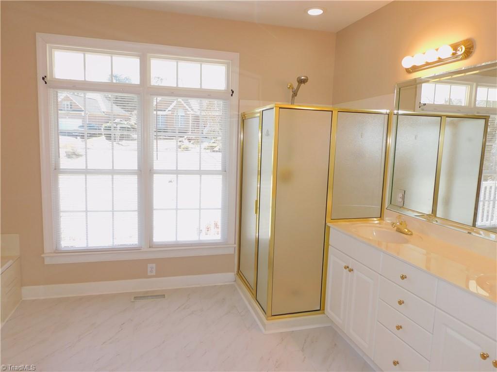 4108 Stillbrook Lane High Point, NC 27265 - Photo 19 of 44