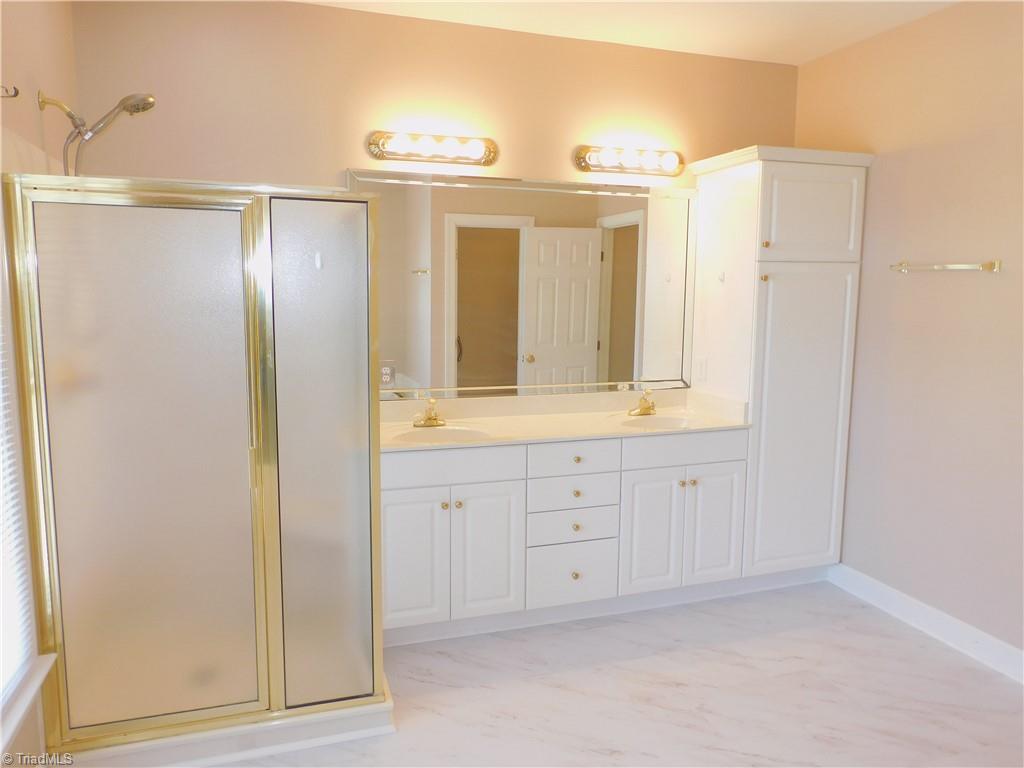 4108 Stillbrook Lane High Point, NC 27265 - Photo 20 of 44