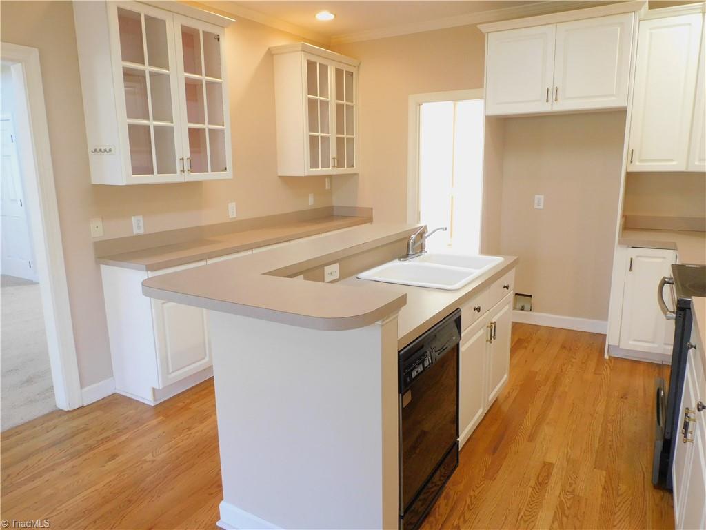 4108 Stillbrook Lane High Point, NC 27265 - Photo 9 of 44