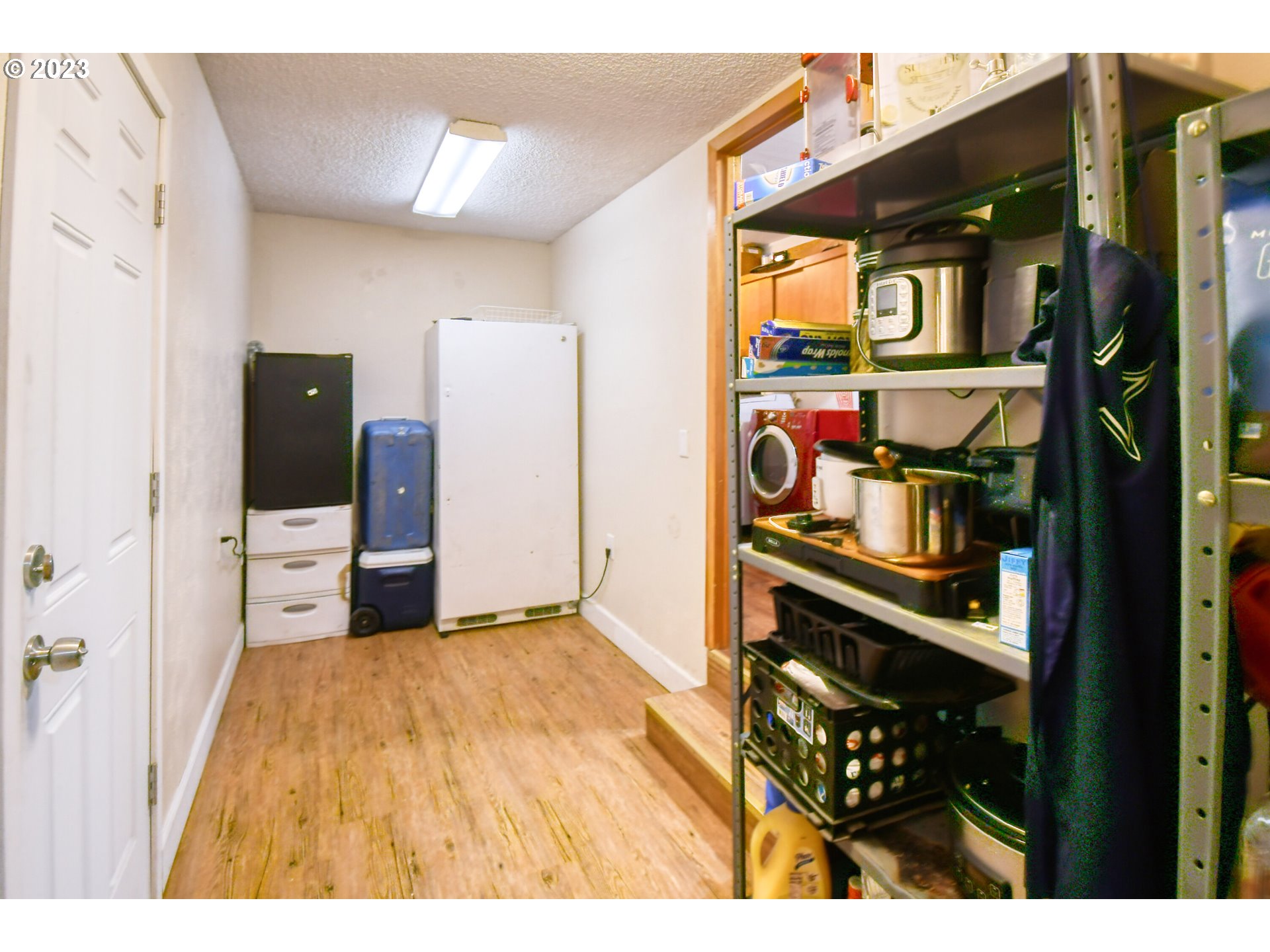 1382 Southwest 39th Street Pendleton, OR 97801 - Photo 27 of 40 a view of a room with gym equipment