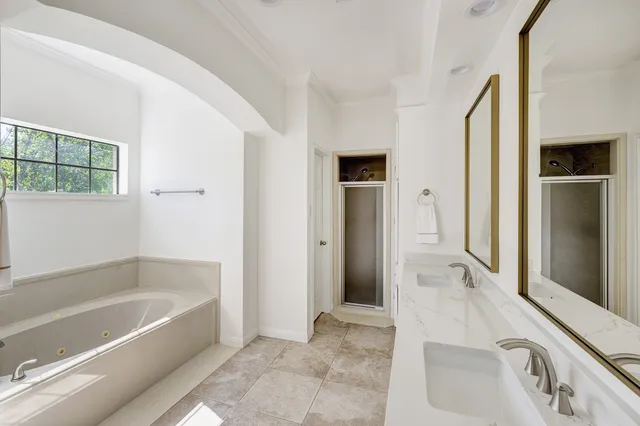 $945,000 | 6902 Bois D'Arc Lane, Fulshear, TX 77406