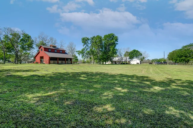 $945,000 | 6902 Bois D'Arc Lane, Fulshear, TX 77406