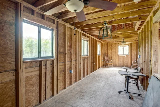 $945,000 | 6902 Bois D'Arc Lane, Fulshear, TX 77406