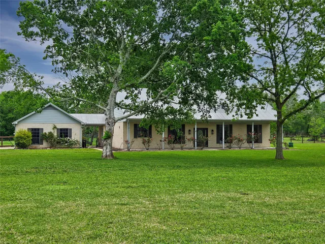 $945,000 | 6902 Bois D'Arc Lane, Fulshear, TX 77406