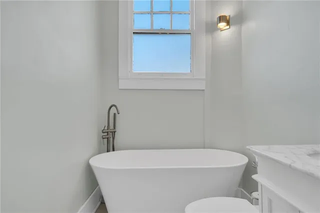 $899,000 | 4136-38 Prytania Street, New Orleans, LA 70115