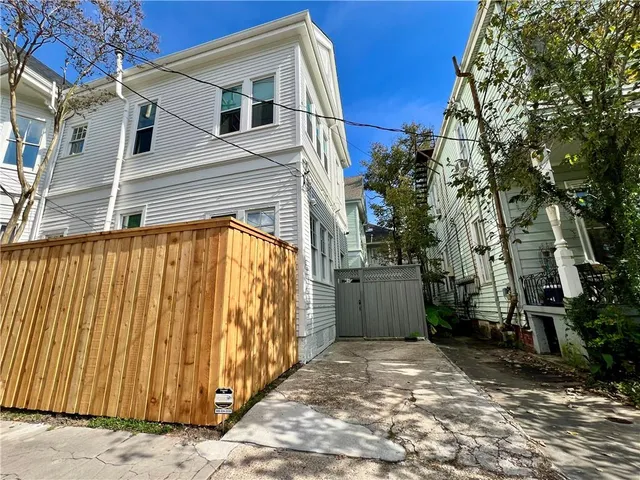 $899,000 | 4136-38 Prytania Street, New Orleans, LA 70115