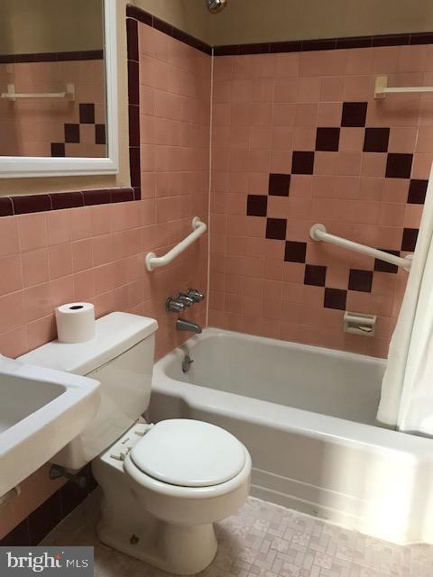 3539 Rhawn Street Philadelphia, PA 19136 - Photo 8 of 18 Gallery Image 8