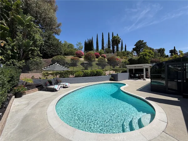 $1,399,900 | 26531 Via Manolete, Mission Viejo, CA 92691