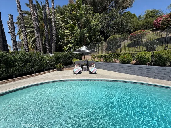 $1,399,900 | 26531 Via Manolete, Mission Viejo, CA 92691