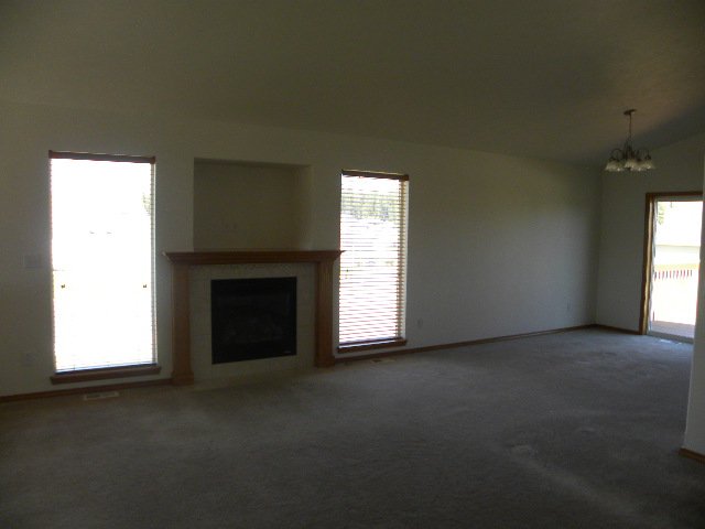 127 East Handy Road Colbert, WA 99005 - Photo 7 of 9