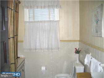 23 Overhill Road Upper Darby, PA 19082 - Photo 11 of 12