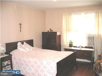 23 Overhill Road Upper Darby, PA 19082 - Photo 9 of 12