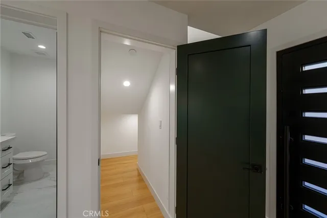 $2,750 | 14125 Emelita Street, Sherman Oaks, CA 91401