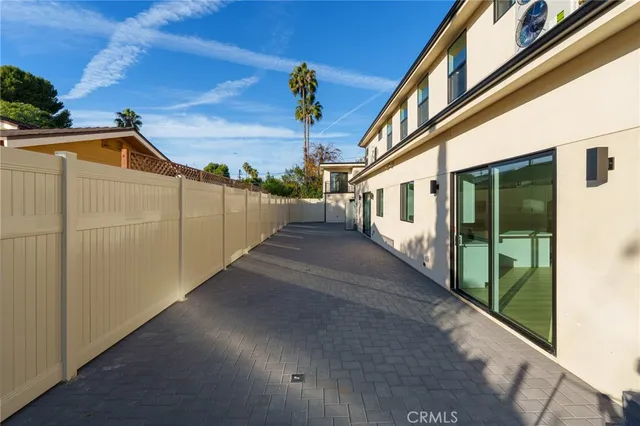 $2,750 | 14125 Emelita Street, Sherman Oaks, CA 91401