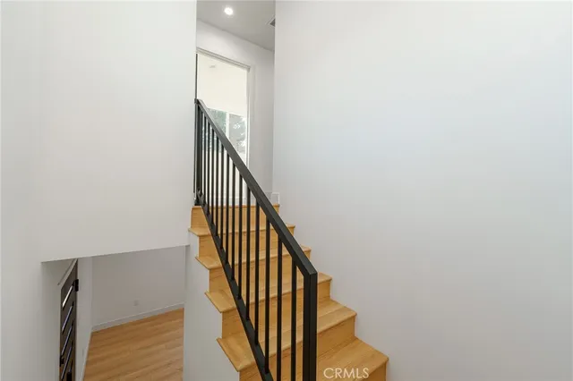 $2,750 | 14125 Emelita Street, Sherman Oaks, CA 91401