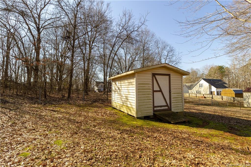 1311 Briarcliff Road Shelby, NC 28152 - Photo 5 of 21 Gallery Image 5