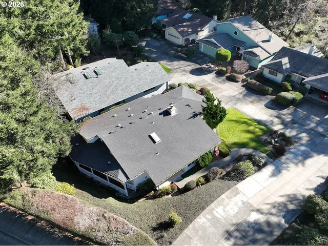 $405,000 | 1389 Glenwood Drive, Brookings, OR 97415