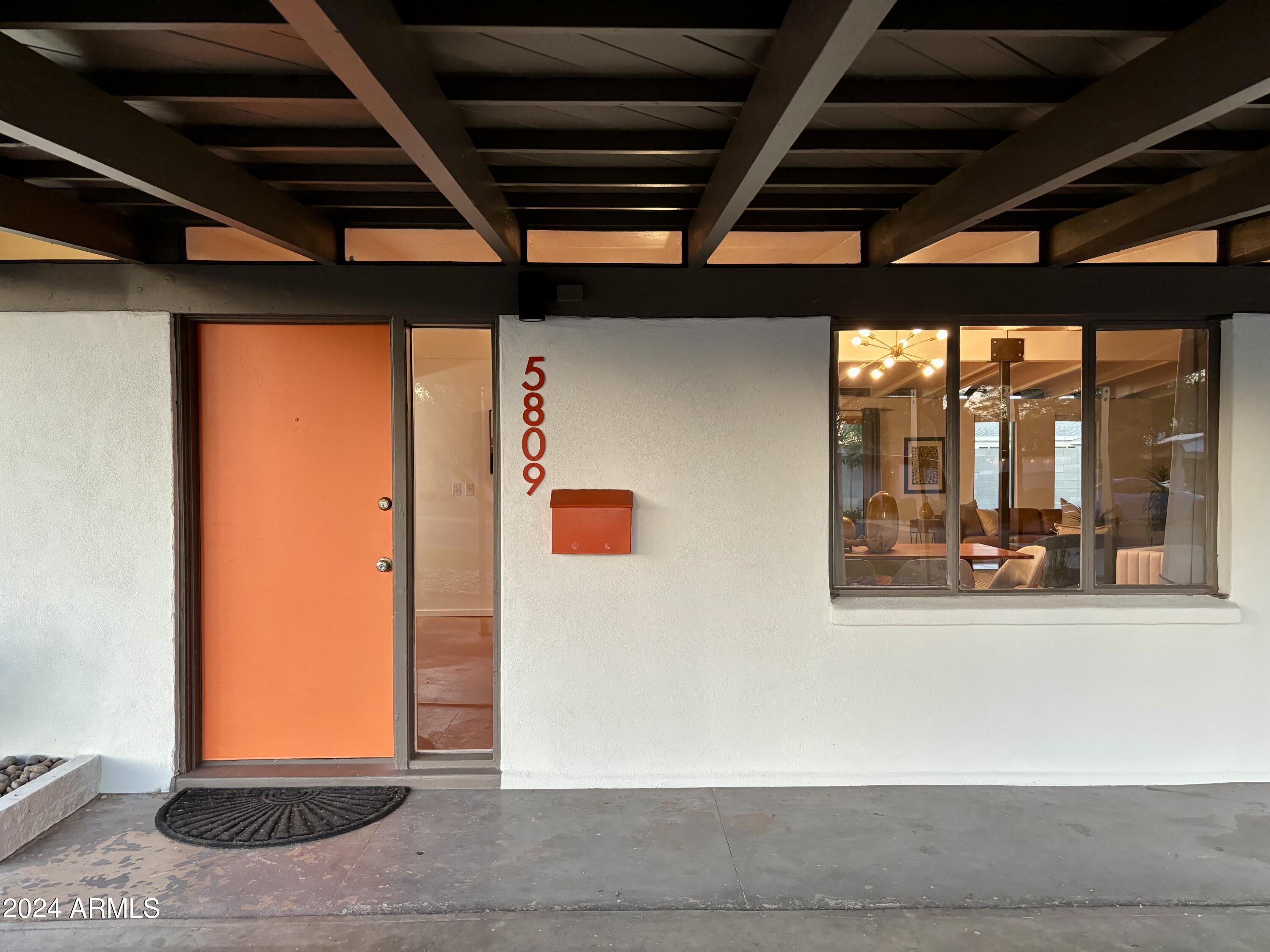 5809 North 11th Street Phoenix, AZ 85014 - Photo 2 of 23 Entry