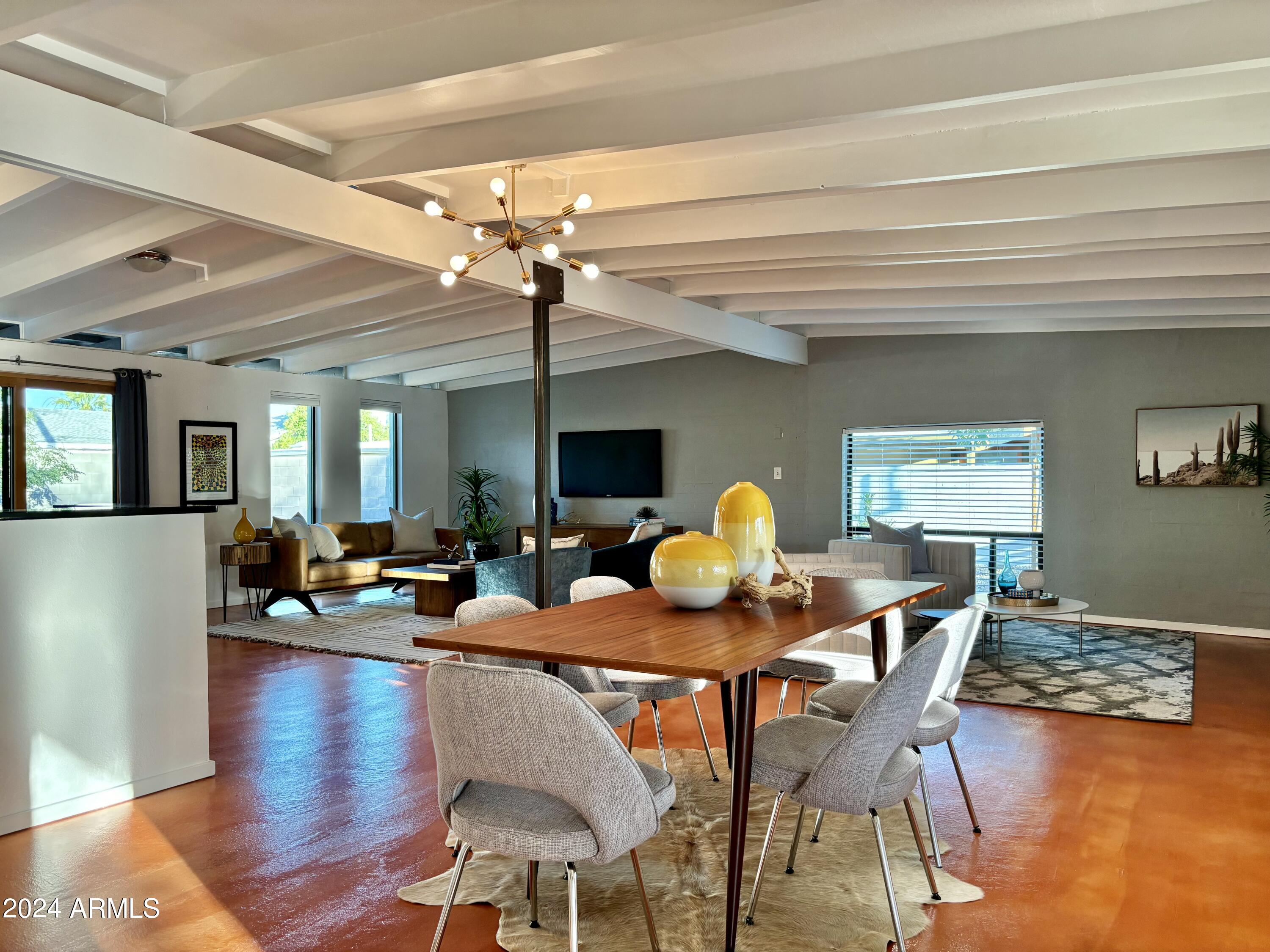 5809 North 11th Street Phoenix, AZ 85014 - Photo 8 of 23 Dining 3