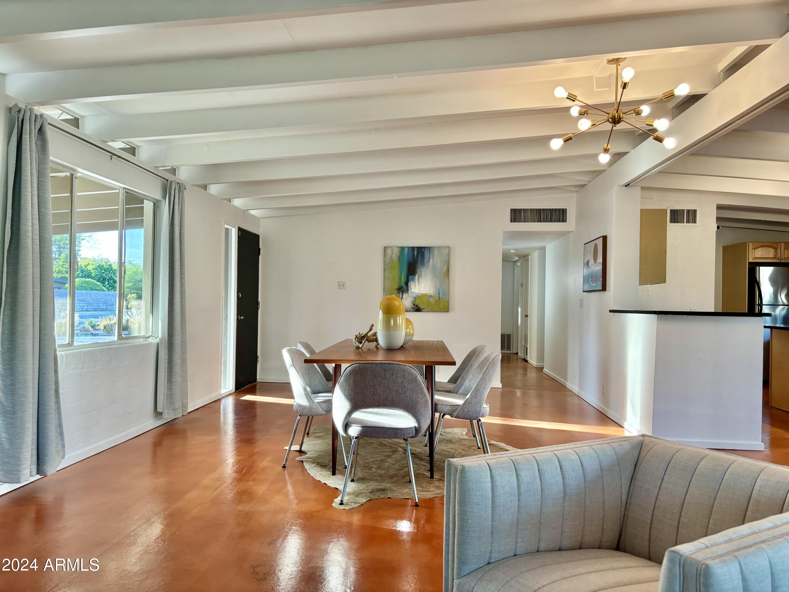 5809 North 11th Street Phoenix, AZ 85014 - Photo 9 of 23 Dining 4