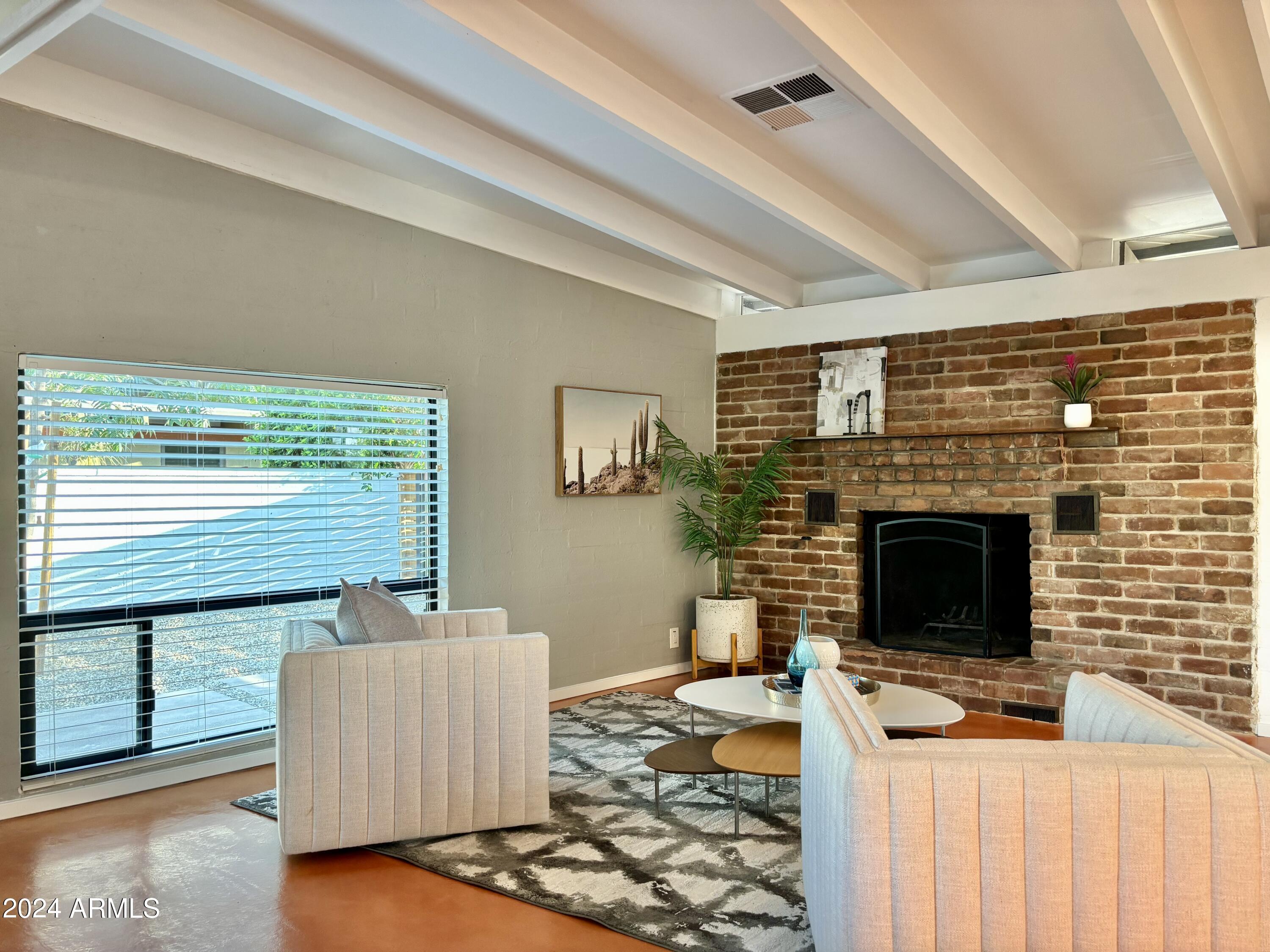 5809 North 11th Street Phoenix, AZ 85014 - Photo 10 of 23 Fireplace 1