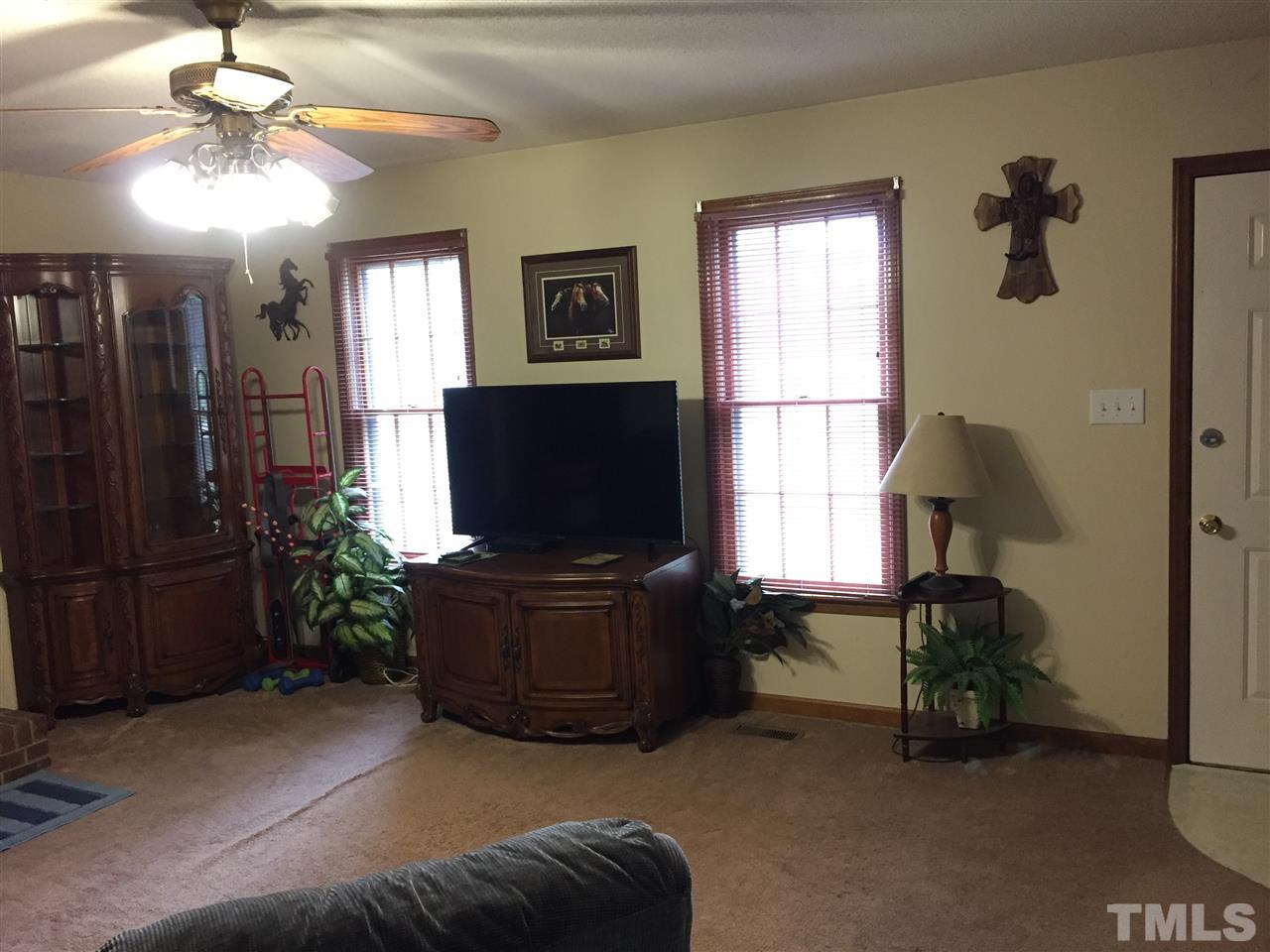 3213 Banks Road Raleigh, NC 27603 - Photo 6 of 16 Large Living room
