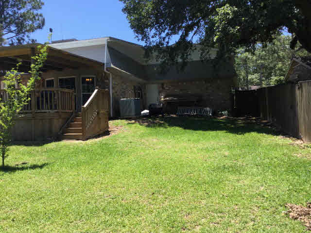 173 Ridgewood Drive Daphne, AL 36526 - Photo 12 of 35 Backyard
