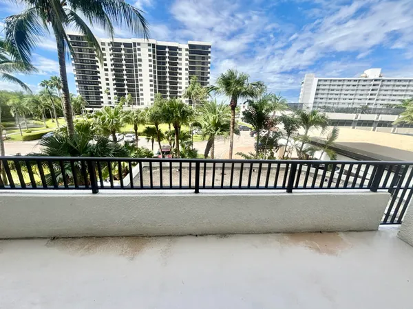 $7,400 | 3400 South Ocean Boulevard, Unit 3L, Highland Beach, FL 33487