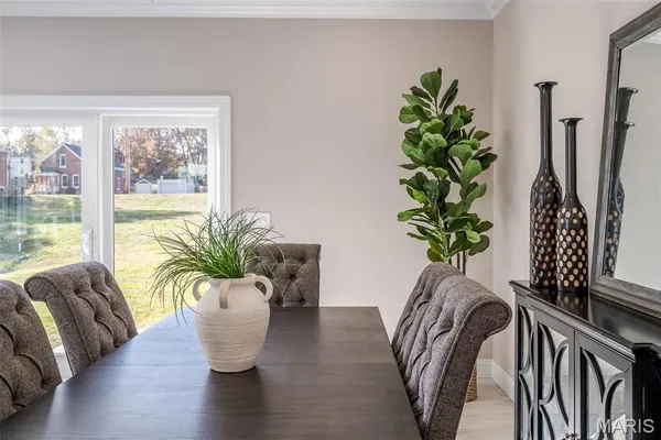 $890,000 | 512 West 2nd Street, Washington, MO 63090