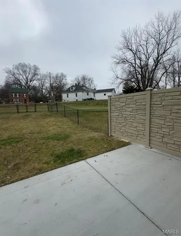 $890,000 | 512 West 2nd Street, Washington, MO 63090