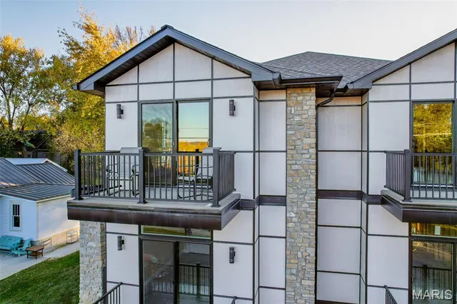 $890,000 | 512 West 2nd Street, Washington, MO 63090