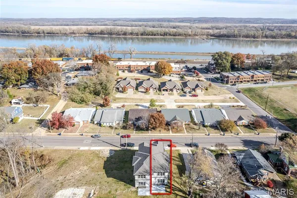 $890,000 | 512 West 2nd Street, Washington, MO 63090