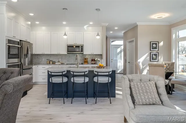 $890,000 | 512 West 2nd Street, Washington, MO 63090