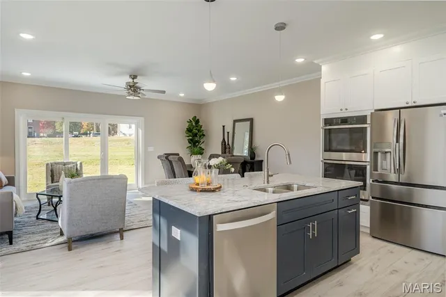 $890,000 | 512 West 2nd Street, Washington, MO 63090