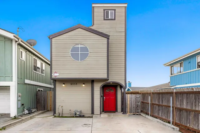 $1,600,000 | 6553 Del Playa Drive, Isla Vista, CA 93117