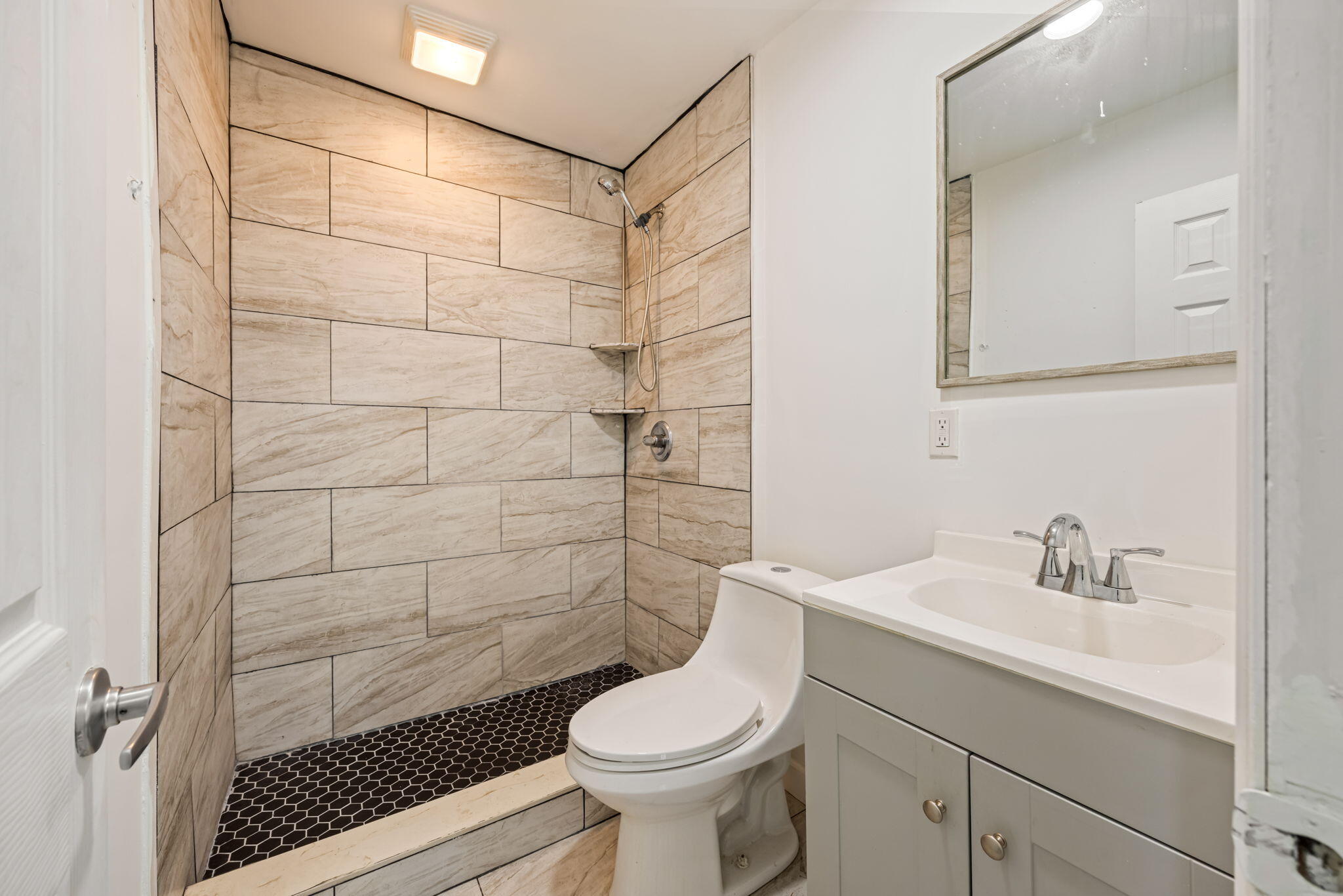 2052 Clark Street Augusta, GA 30904 - Photo 3 of 32 12-web-or-mls-2052 Clark Street-18