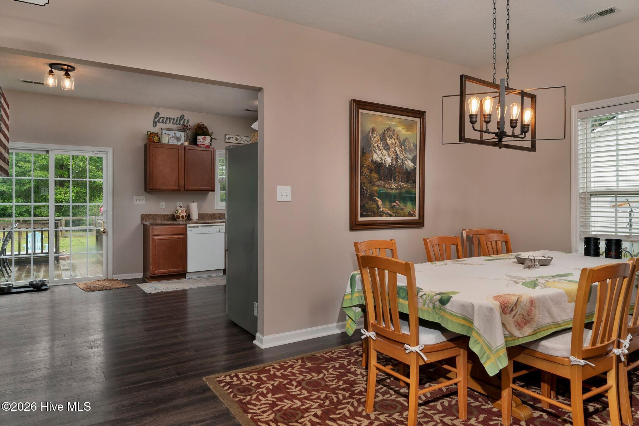 124 Saint Road Richlands, NC 28574 - Photo 12 of 55 124 Saint-4