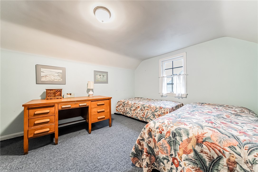 3635 Strathavon Road Cleveland, OH 44120 - Photo 23 of 44 Bedroom
