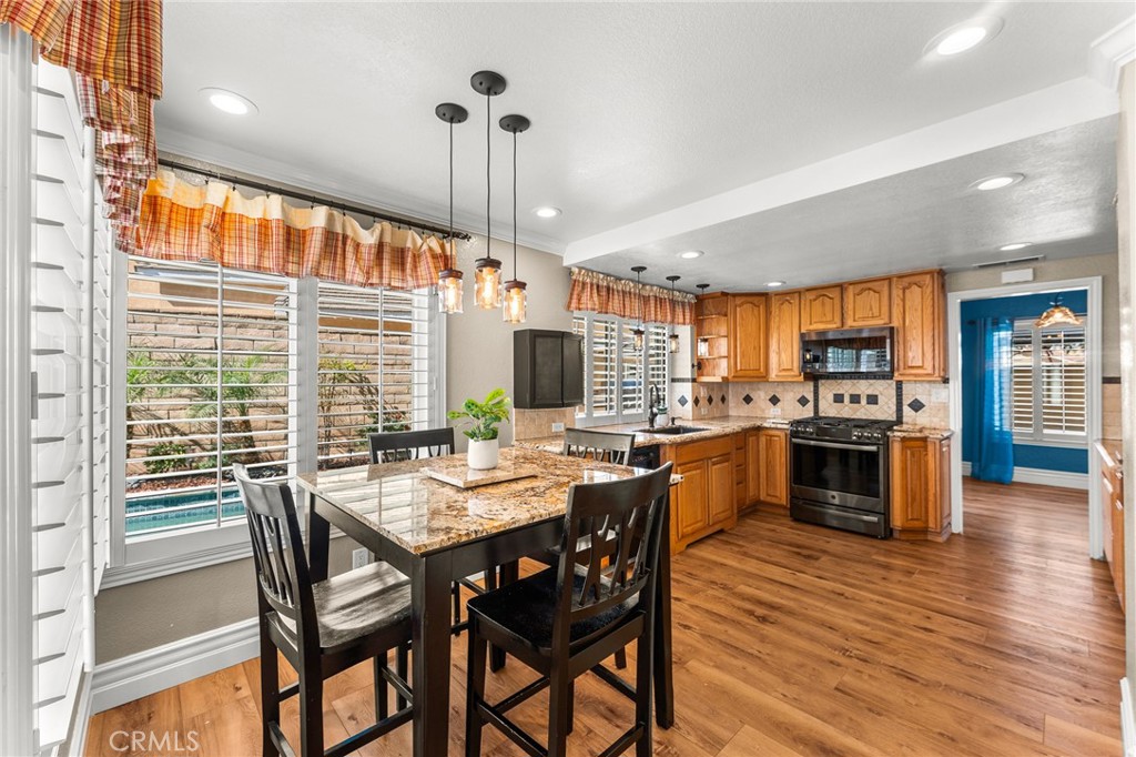 16825 Winterbrook Circle Riverside, CA 92503 - Photo 13 of 42