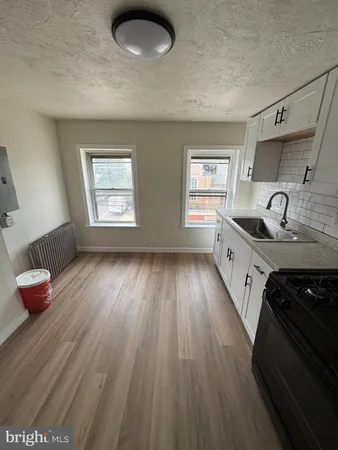 $1,200 | 620 Chestnut Avenue, Unit 2, Trenton, NJ 08611