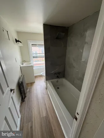 $1,200 | 620 Chestnut Avenue, Unit 2, Trenton, NJ 08611