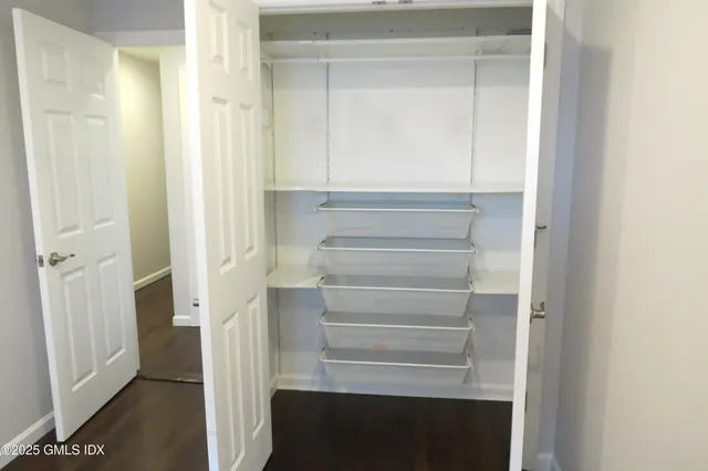 $4,350 | 68 Pemberwick Road, Unit 1, Greenwich, CT 06831